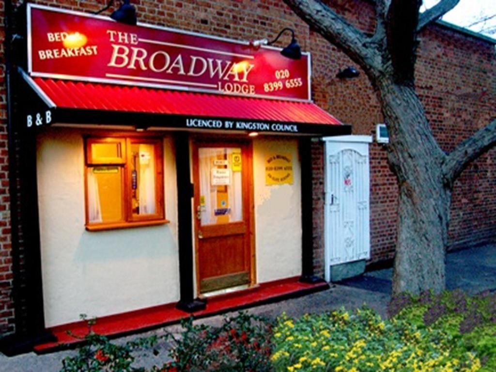 Broadway Lodge Bed And Breakfast Surbiton Экстерьер фото